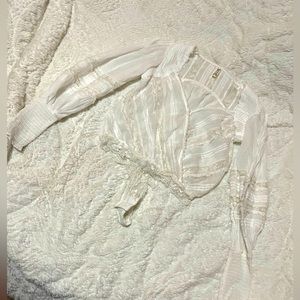 Free people gorgeous lace bell sleeve bodysuit blouse